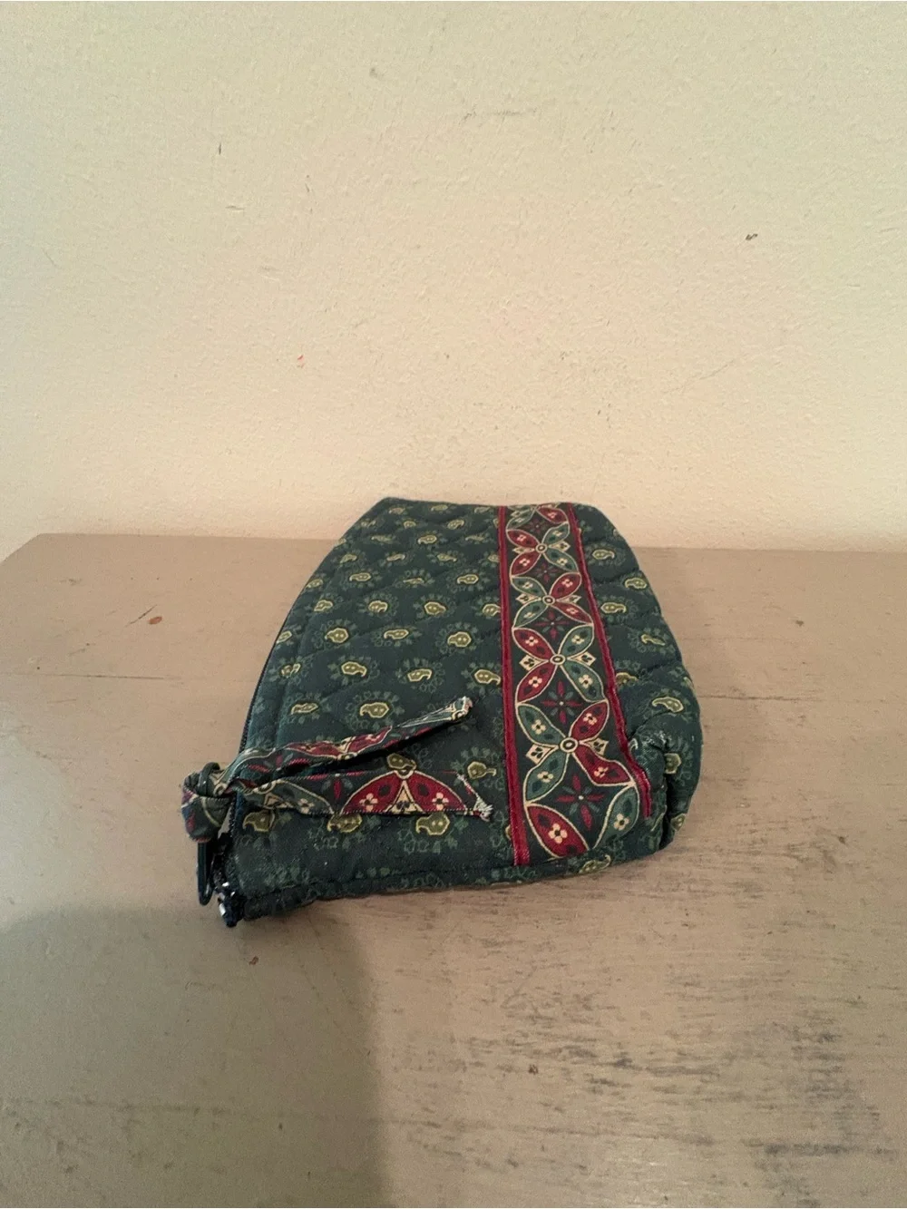 VTG Vera Bradley Retired Green Quilted Paisley Makeup Bag
